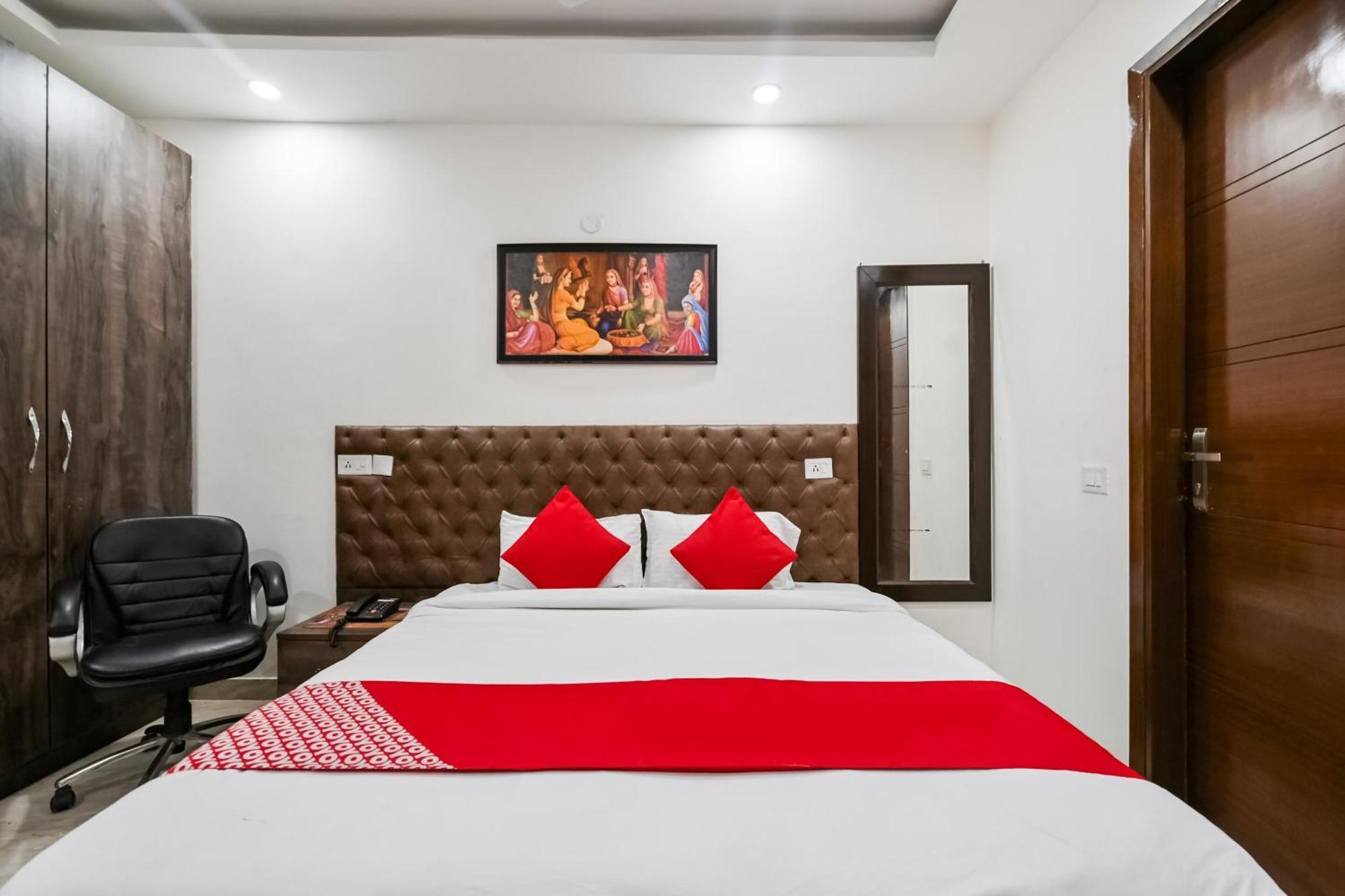 Hotel O Premium Rooms Chhatarpur Neu-Delhi Exterior foto